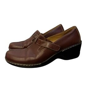 Softspots Comfort‎ Leather Slip On Shoes Size 10M Brown Cushioned Loafers Wedge